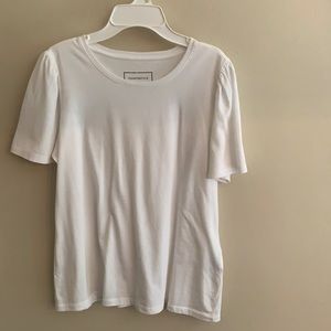 White t-shirt slightly puffed shoulder